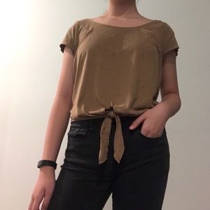 DIVIDED SUEDE TIE TOP
